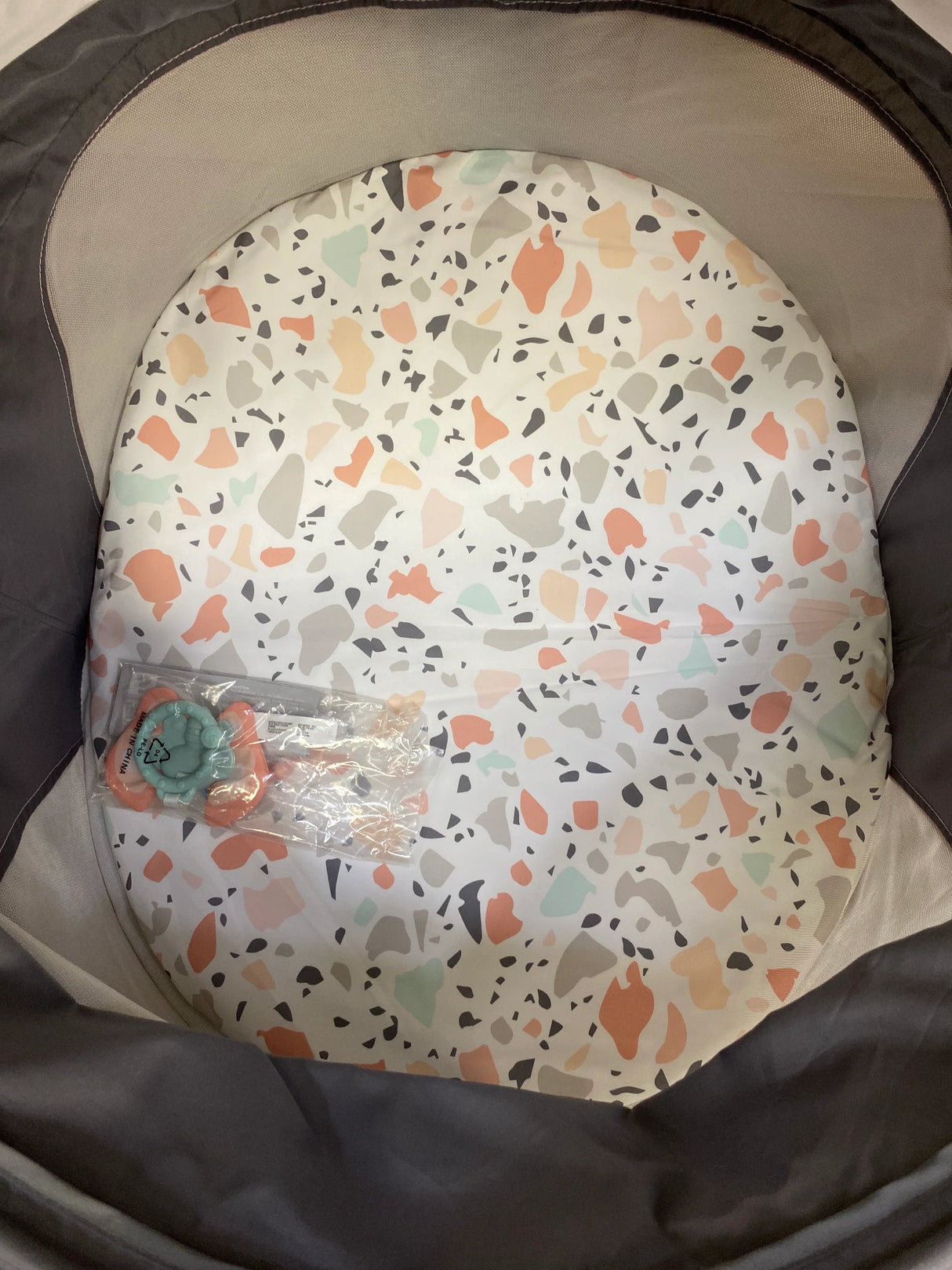 NEW Fisher Price On-The-Go Baby Dome in Pink Pacific Pebble - Me n Mommy To Be