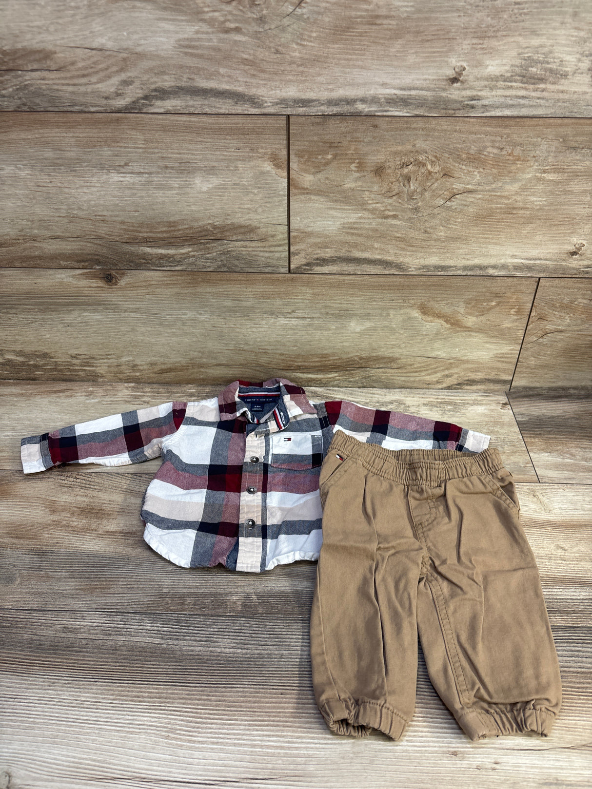 Tommy Hilfiger 2pc Button-Up Shirt & Pants Set White sz 3-6m