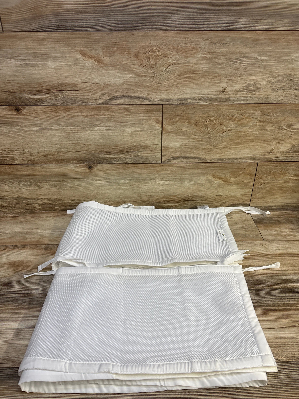 BreathableBaby Mesh Crib Liner in White