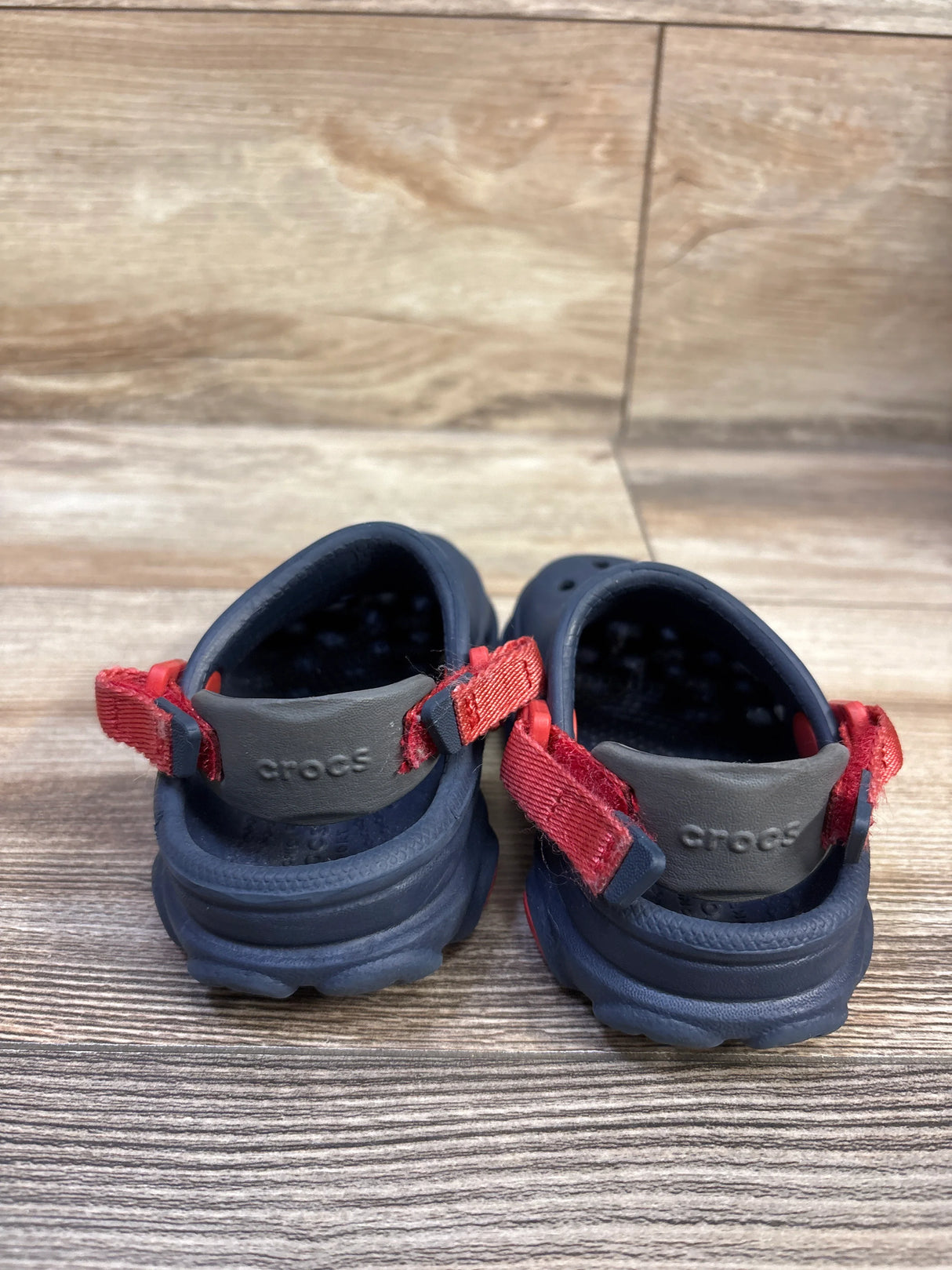 Crocs All-Terrain Clogs Navy sz 6c