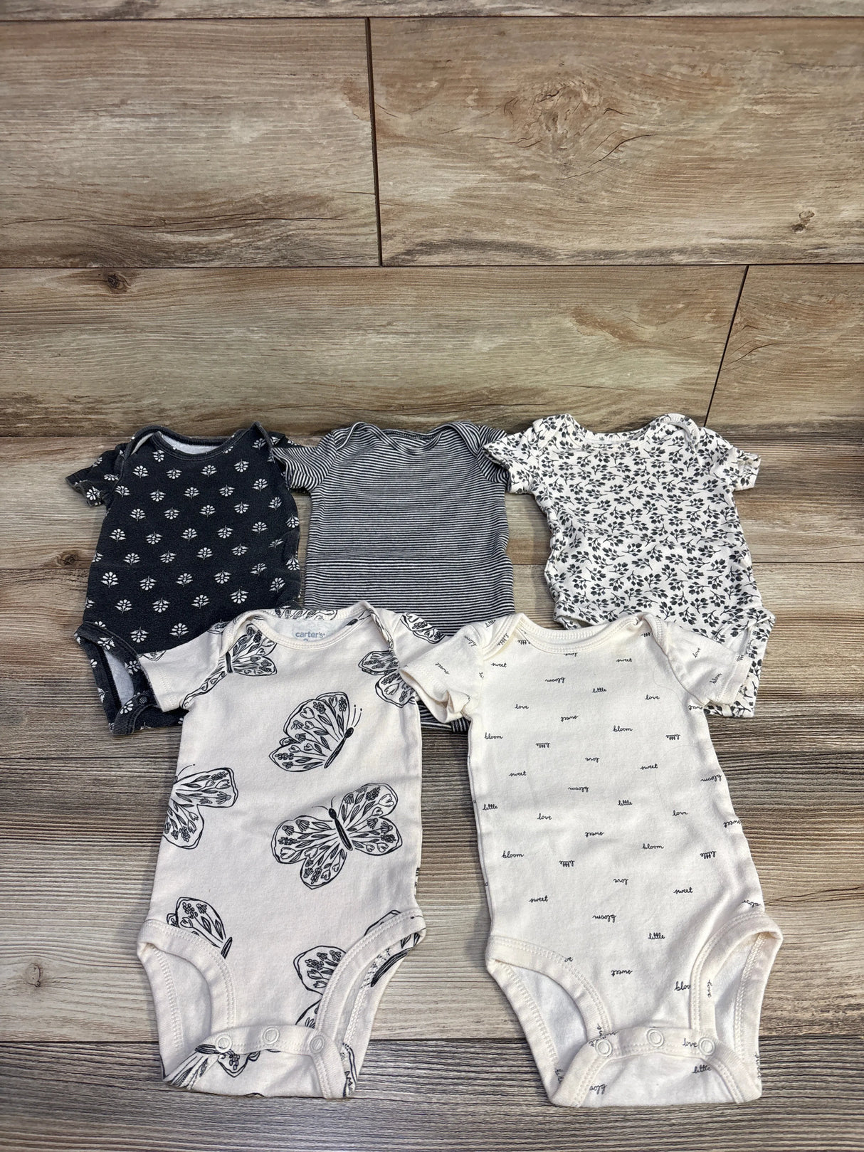 Carter's 5pk Bodysuits Ivory sz 3m