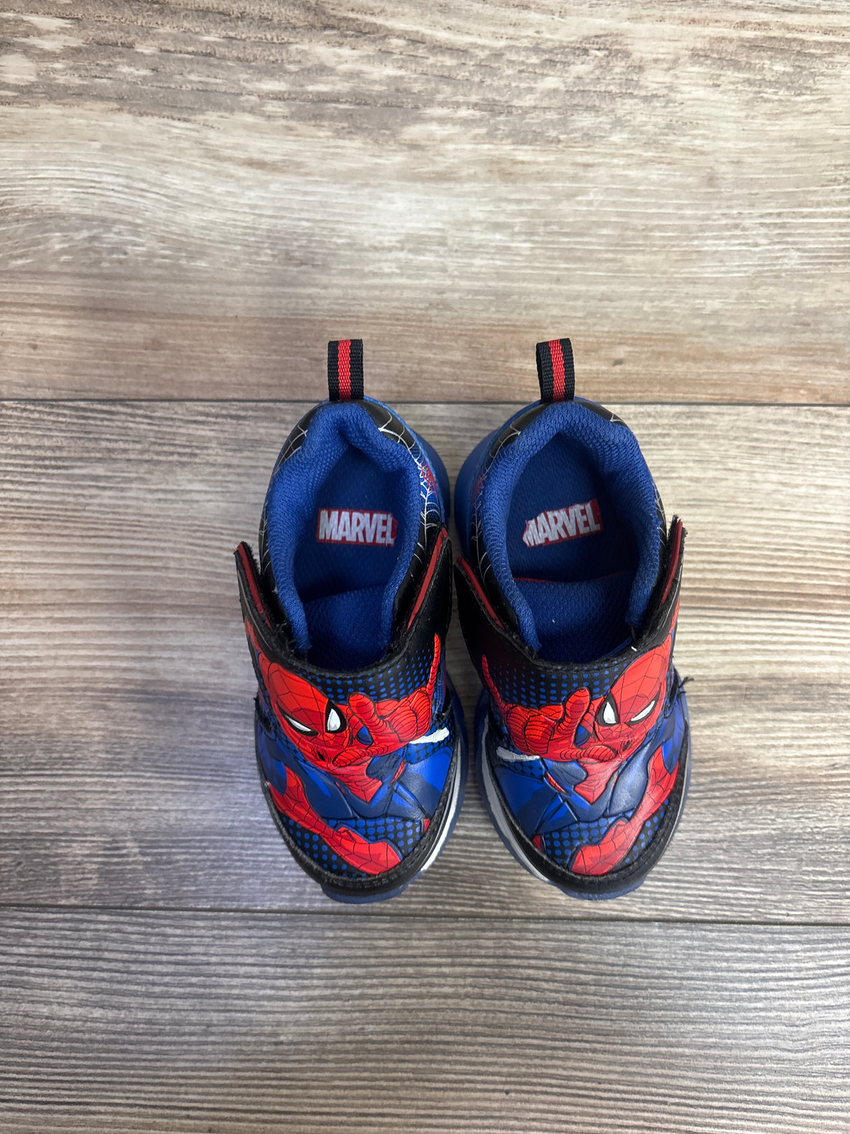 Marvel Spider-Man Light Up Sneakers sz 7c