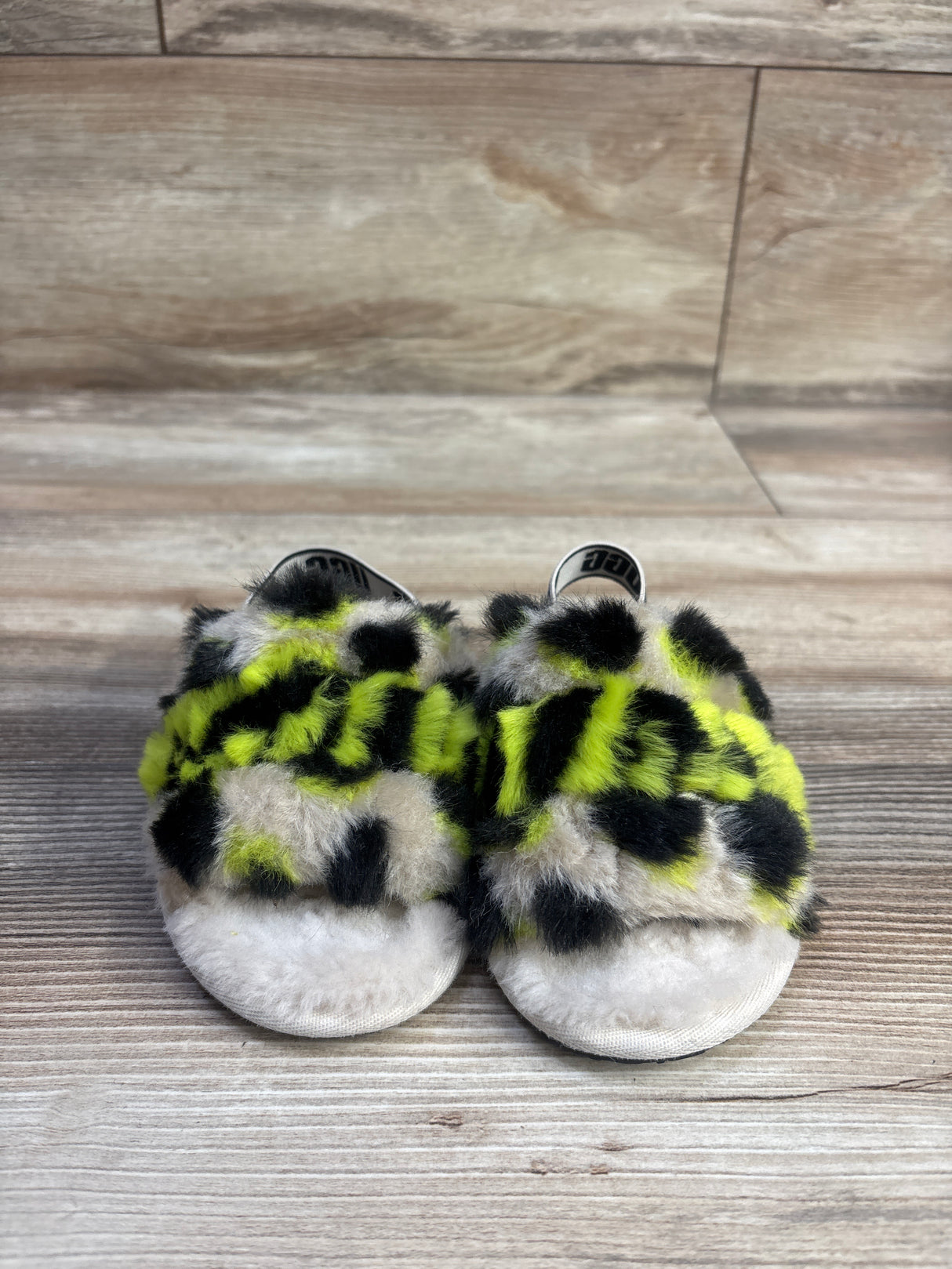 Ugg Fluff Yeah Slides in Animalia Beige sz 9c