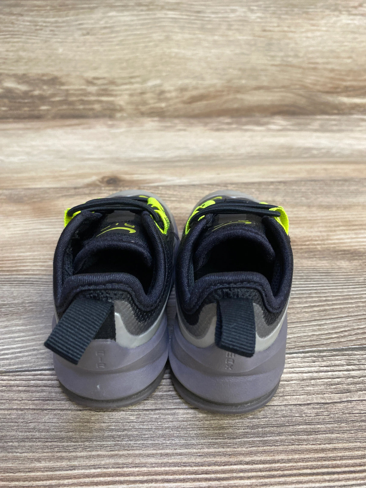 Nike Air Max Axis TD 'Black Volt ' Sneakers sz 5c