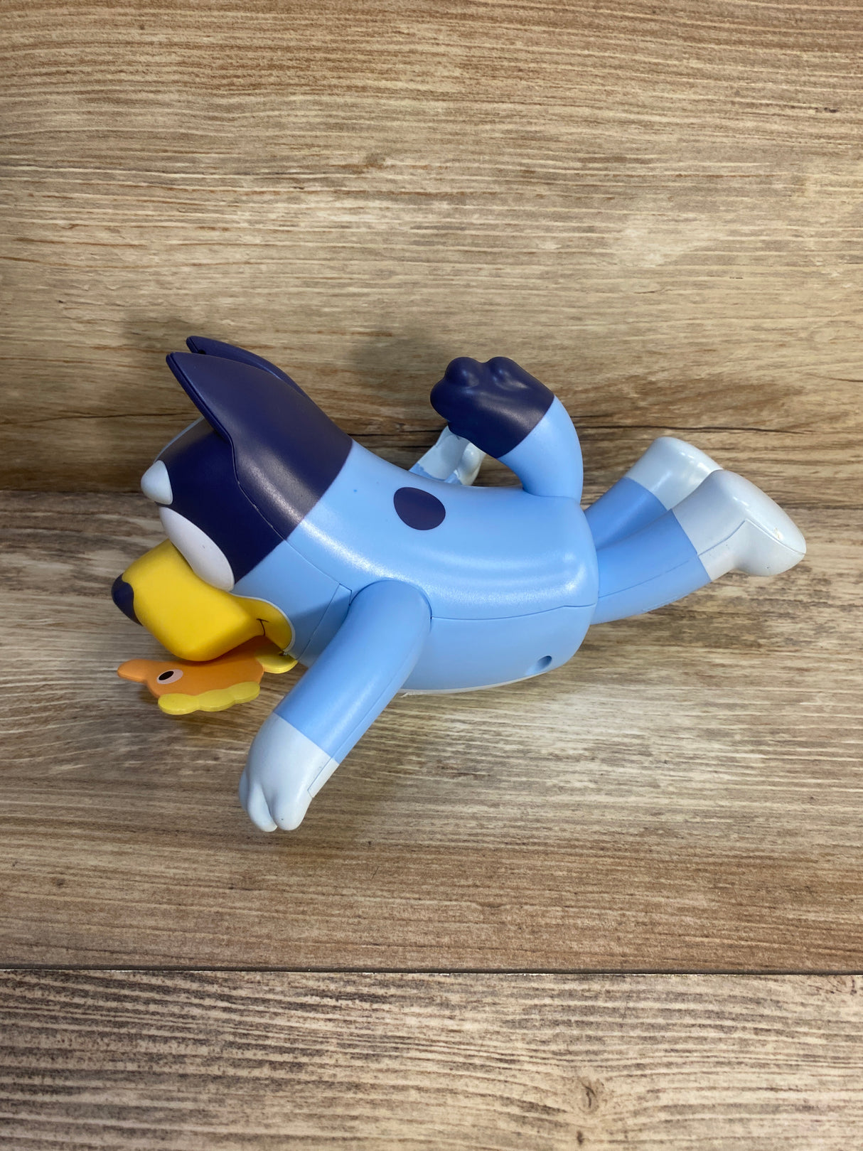 Tomy Toomies Bluey Swimming Bath Toy