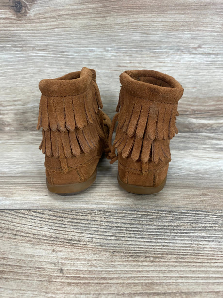 Minnetonka Double Fringe Side Zip Boot sz 9c - Me n Mommy To Be