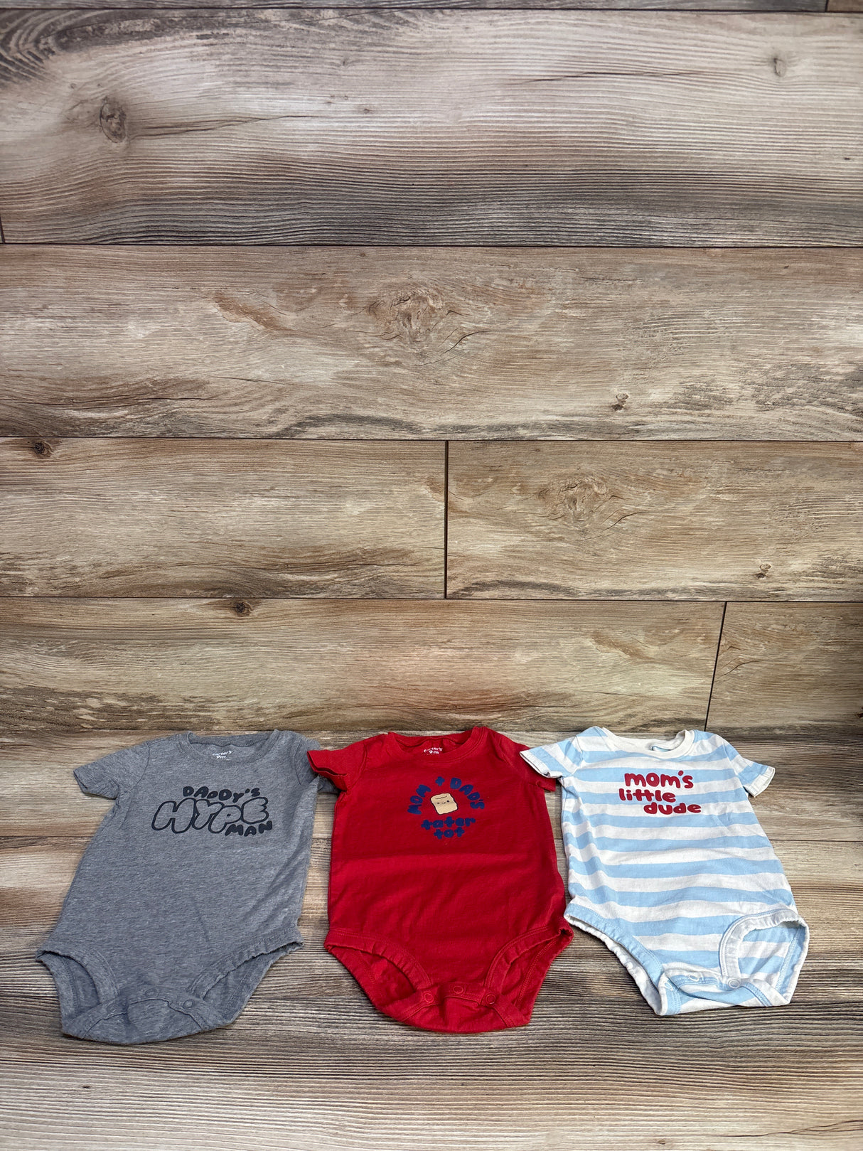 Carter's 3pk Bodysuits Red sz 9m