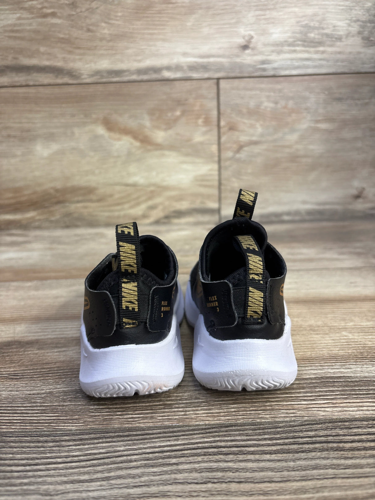 Nike Flex Runner 3 TD 'Black Metallic Gold' Sneakers sz 5c