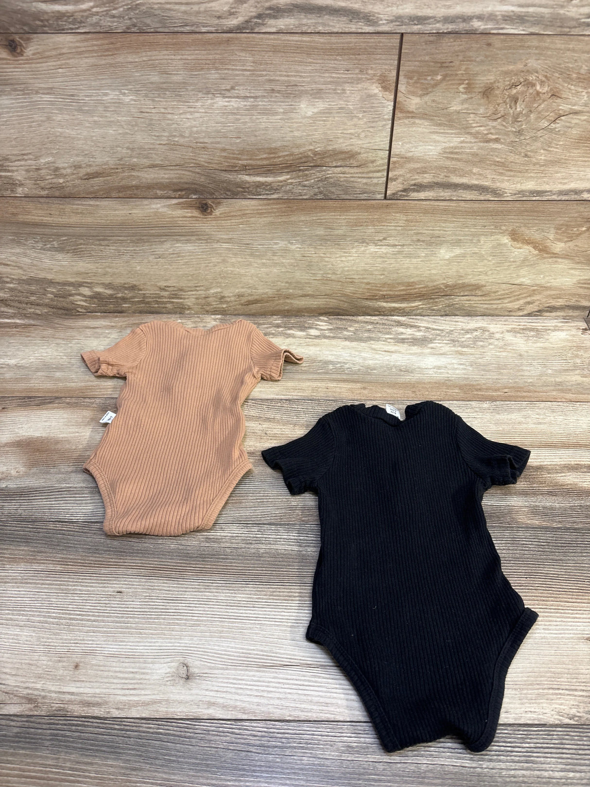 Shein 2pk Ribbed Henley Bodysuits Black sz 6-9m