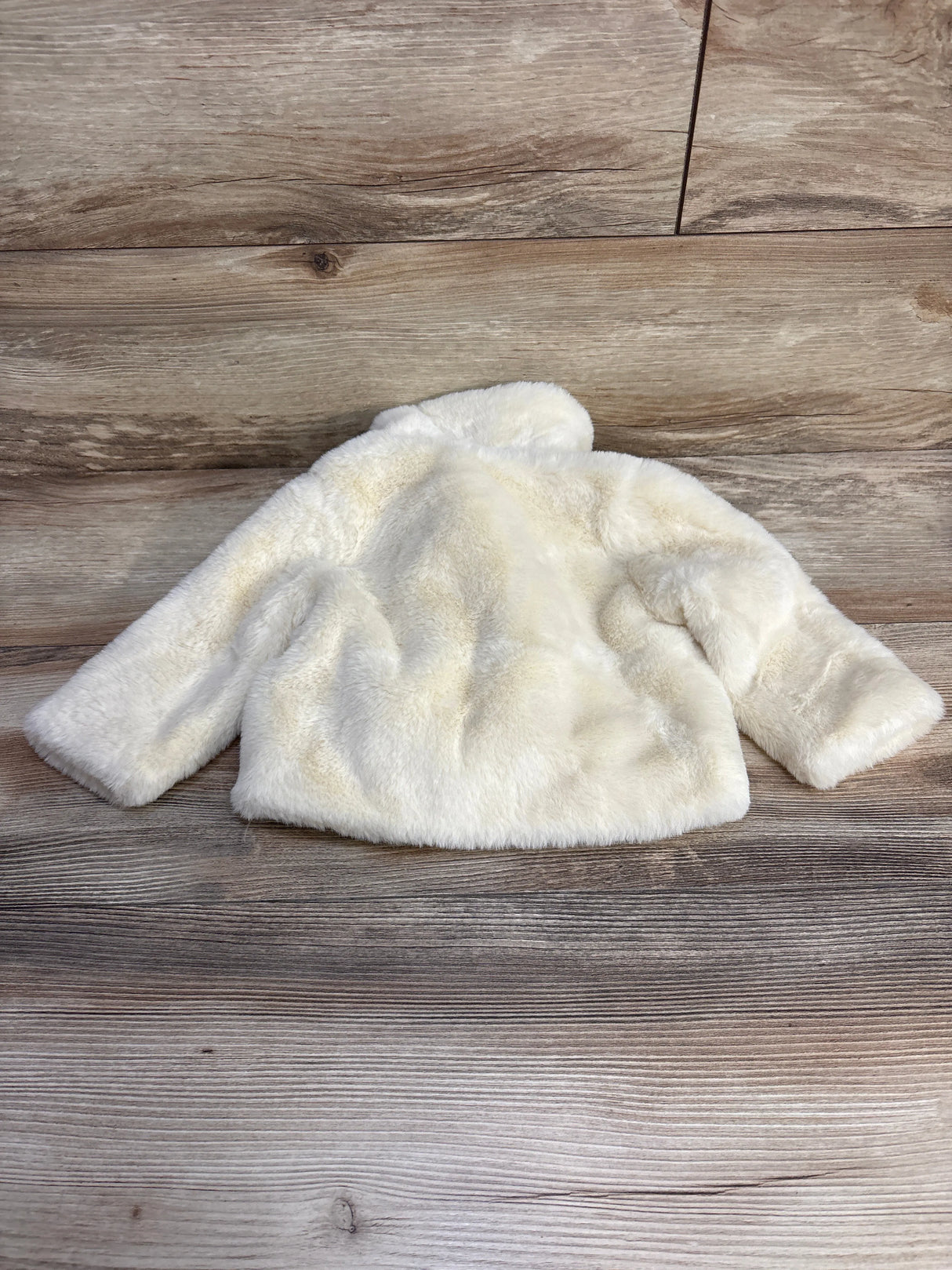 Cat & Jack Plush Coat Cream sz 6-9m - Me n Mommy To Be