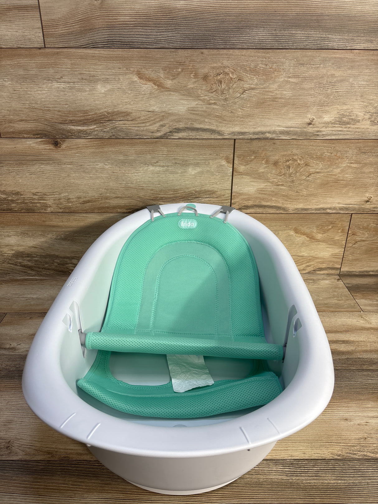 Frida Baby 4-in-1 Grow-With-Me Bath Tub