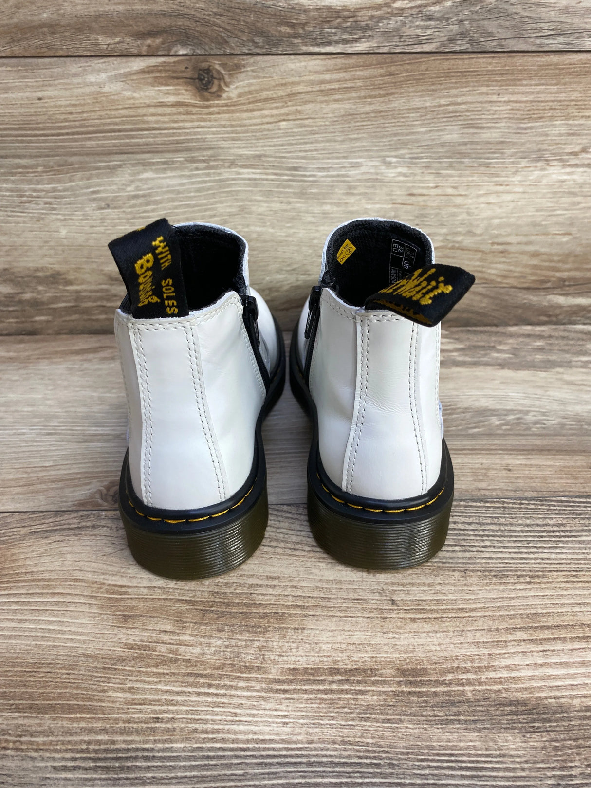 Dr. Martens Chelsea Boot White sz 1Y - Me n Mommy To Be