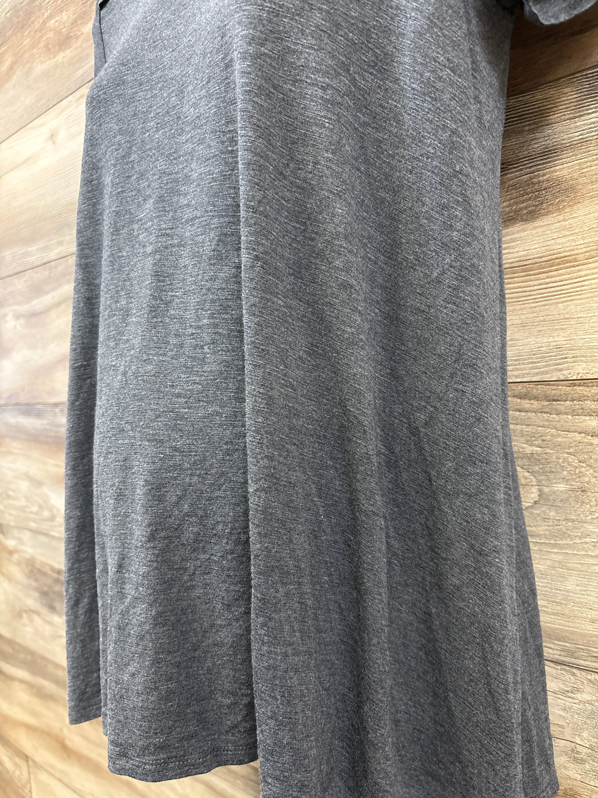 Jessica Simpson Maternity Nursing Top Grey sz Small