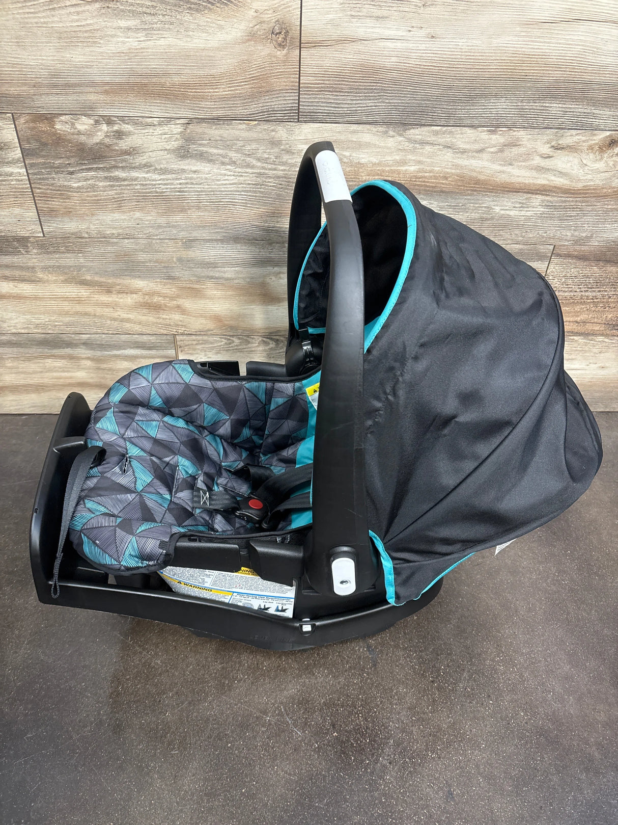 Evenflo Nurture Max Infant Car Seat in Dallas Blue