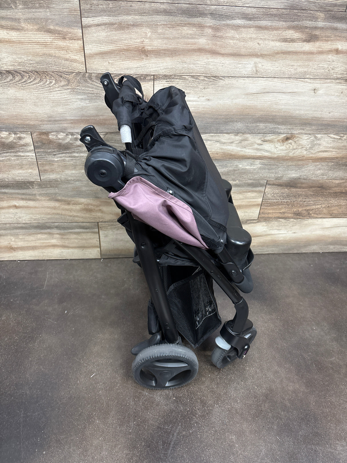 Graco Verb Click Connect Travel System with SnugRide Infant Car Seat Pink