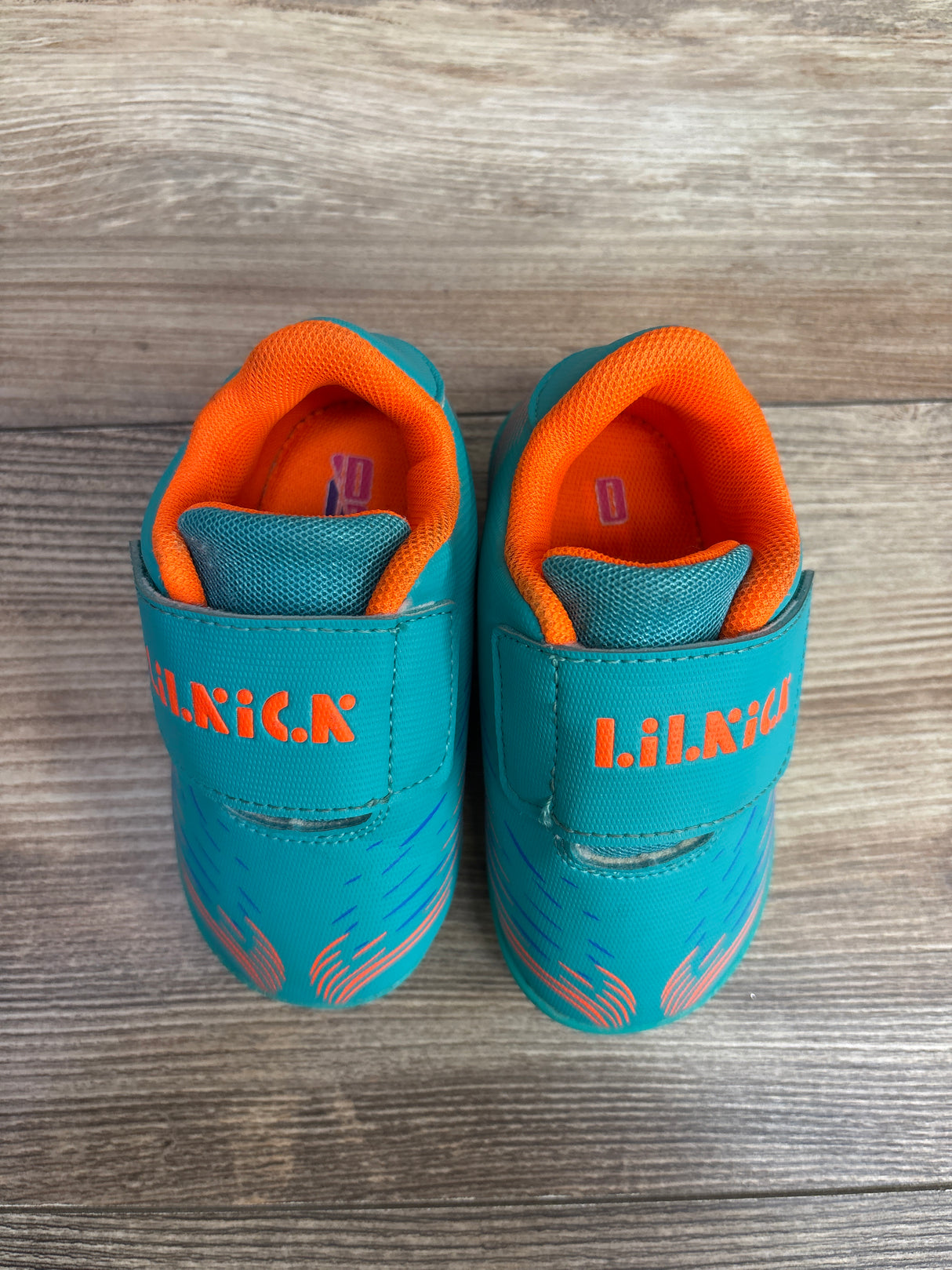 Brooman First Kick Soccer Sneakers Teal sz 6c