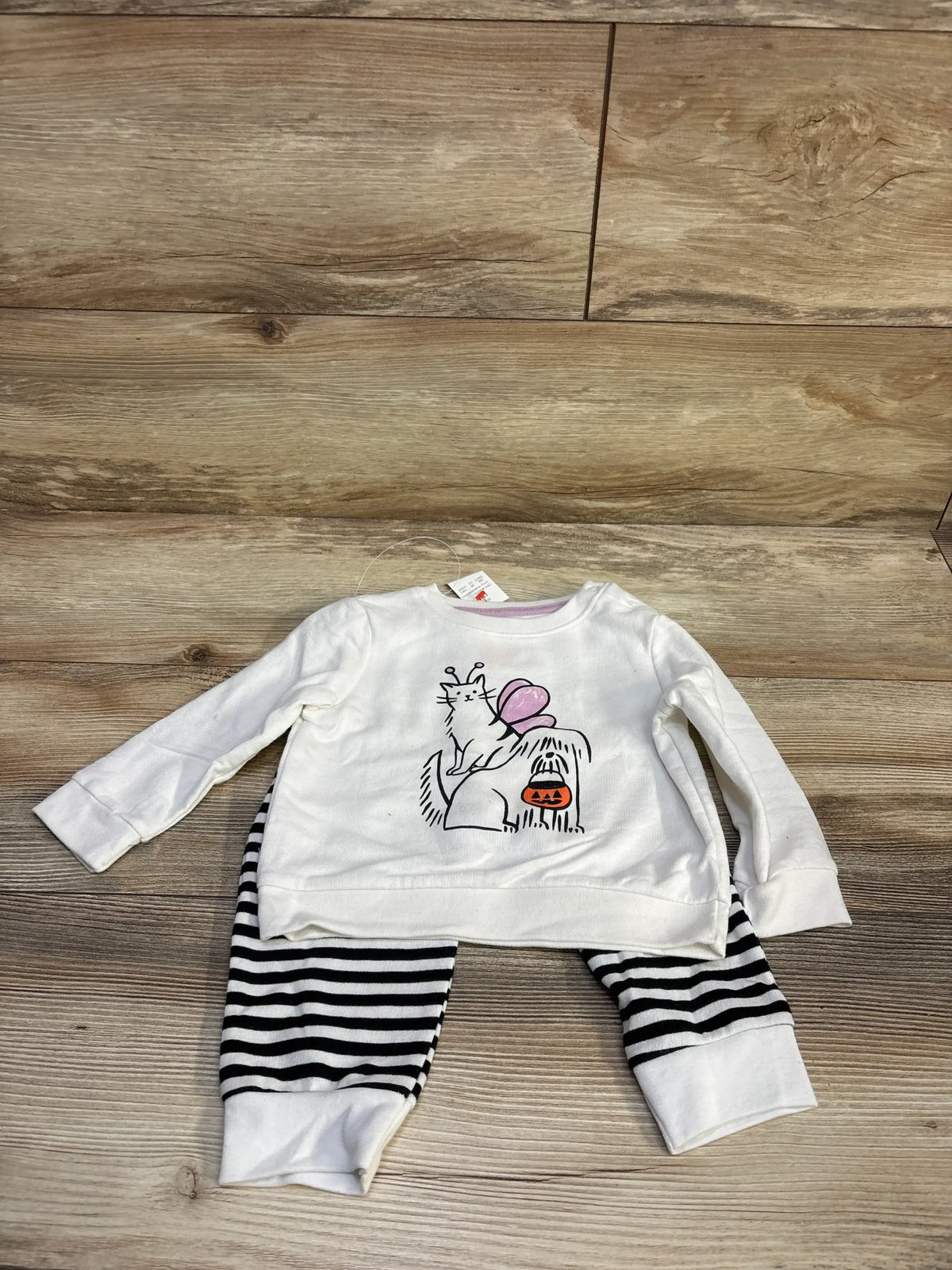 Cat & Jack 2pc Halloween set with white cat graphic sweatshirt and black striped joggers