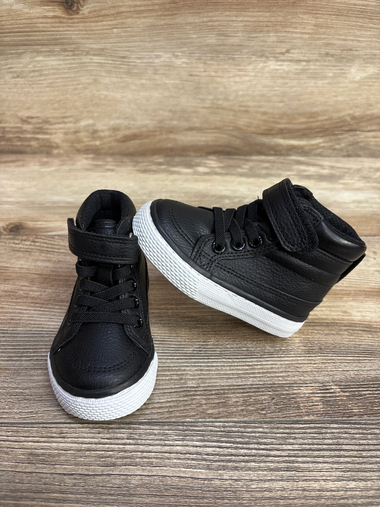 Children's Place Faux Leather High Top Sneakers Black sz 4c