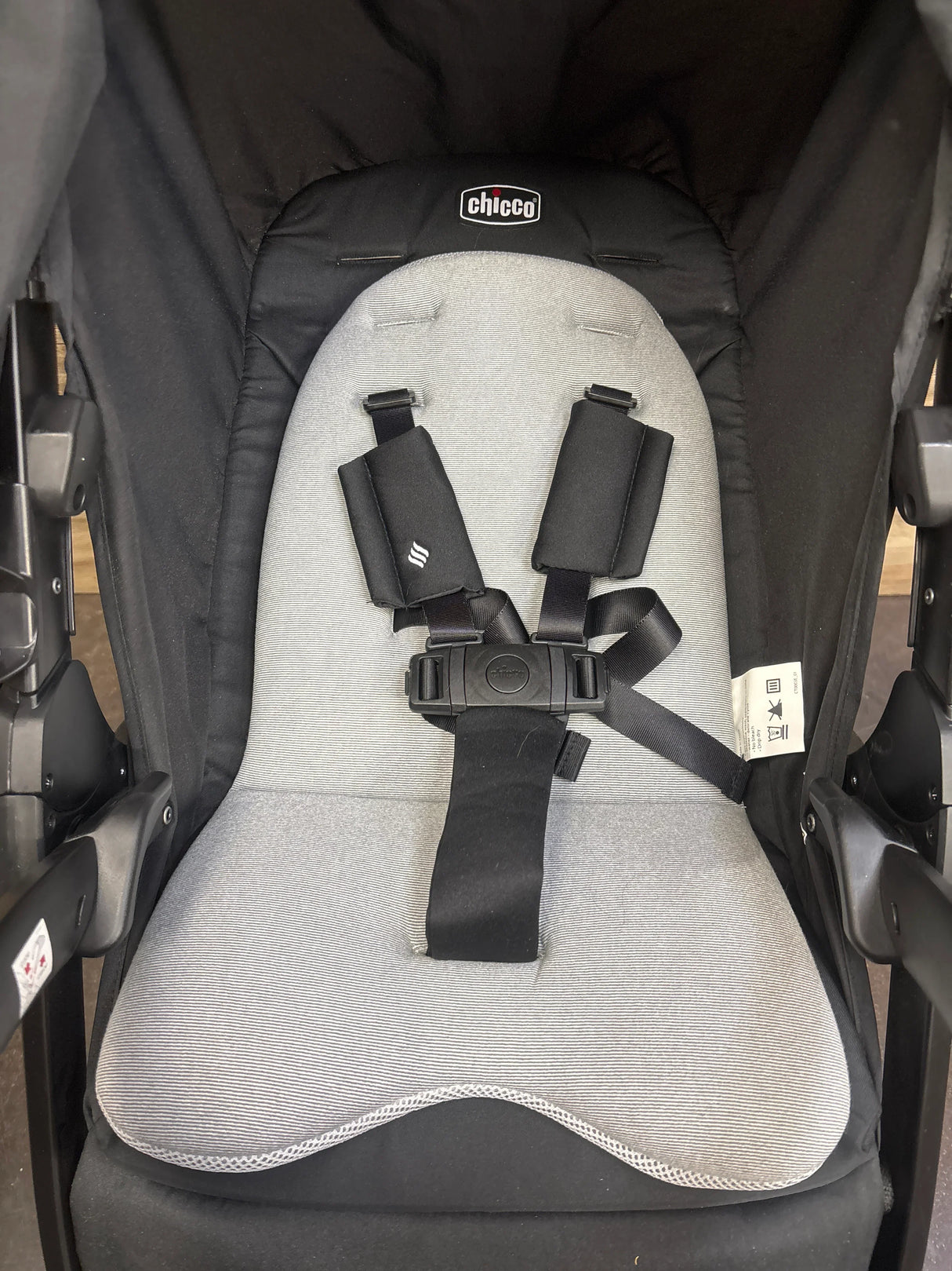 Bravo LE ClearTex Quick-Fold Stroller in Pewter