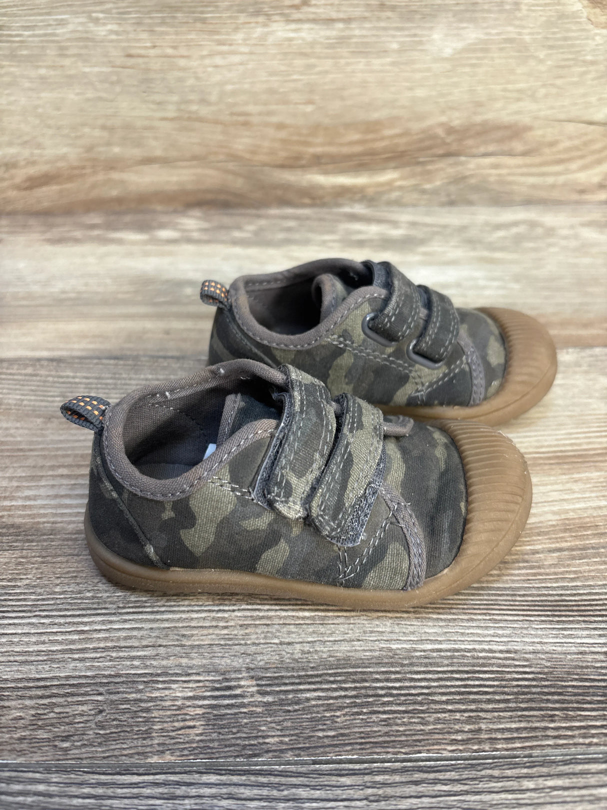Cat & Jack Parker Sneakers Camo sz 6c