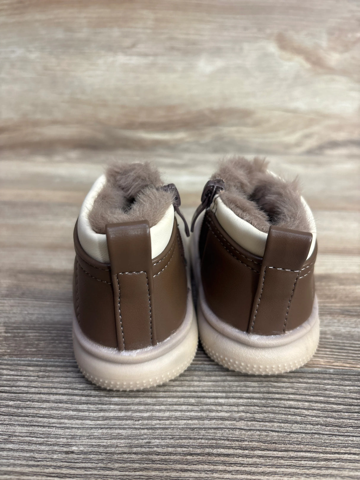 Plush Lined Snow Boots Brown sz 5c