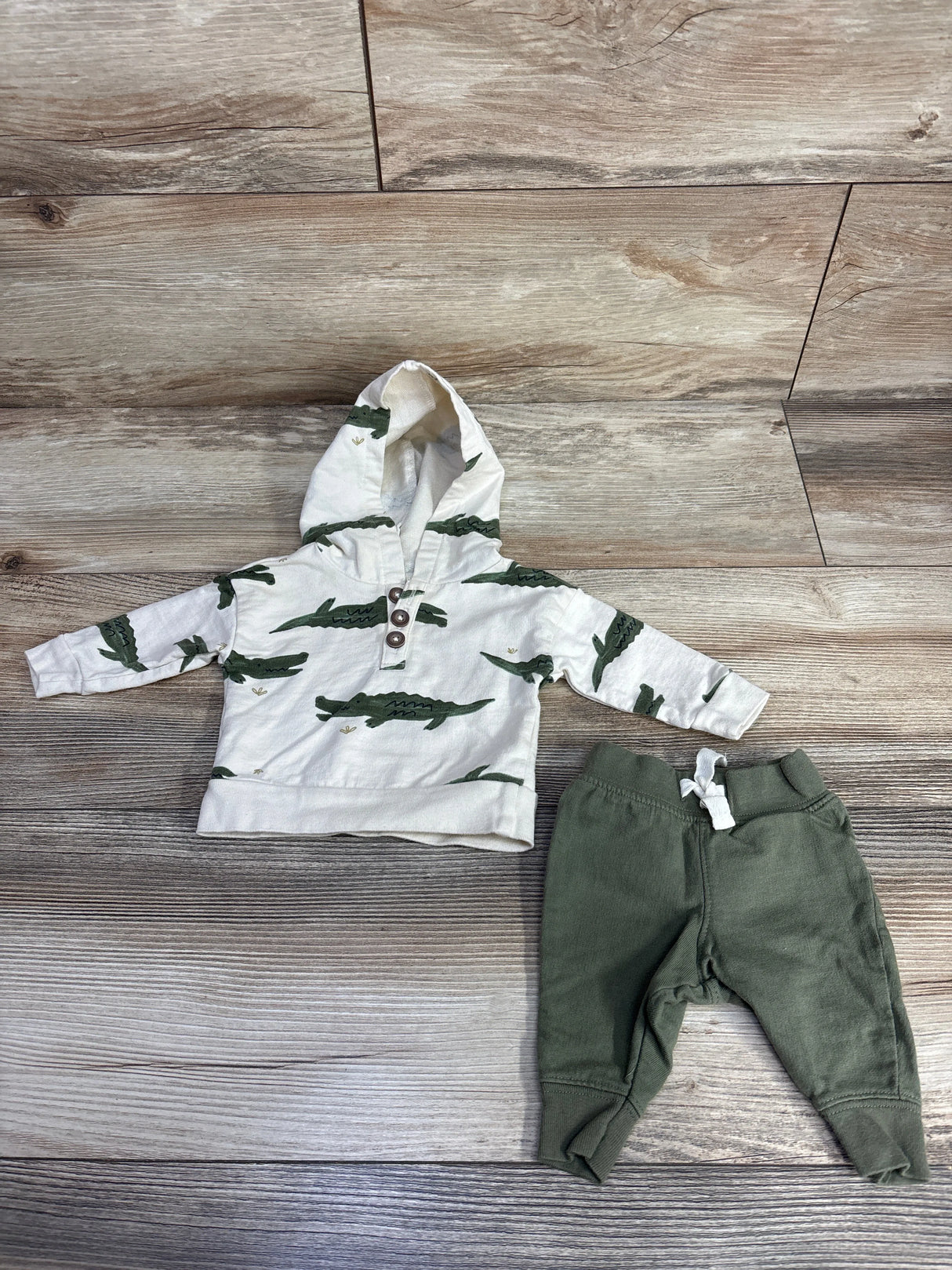 Just One You 2pc Crocodile Hooded Henley Shirt & Joggers Cream sz Newborn