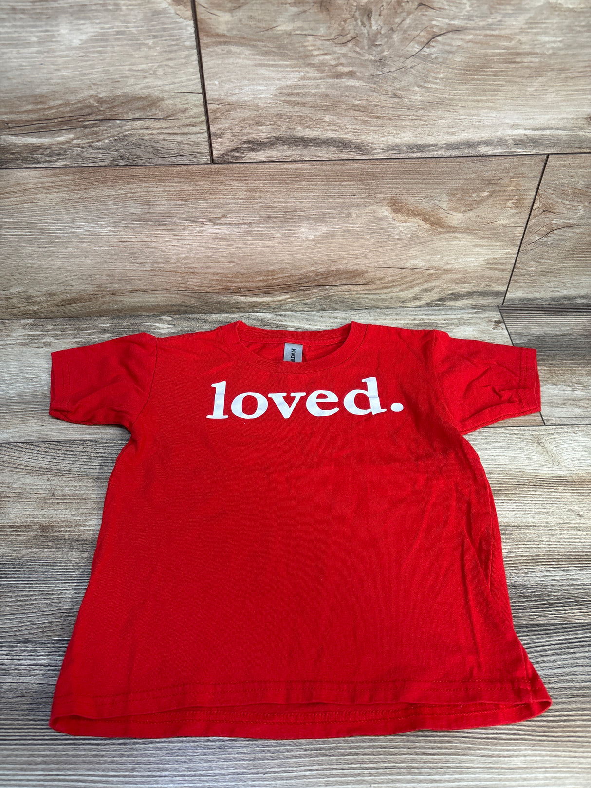 Gildan Loved Shirt Red sz 5T