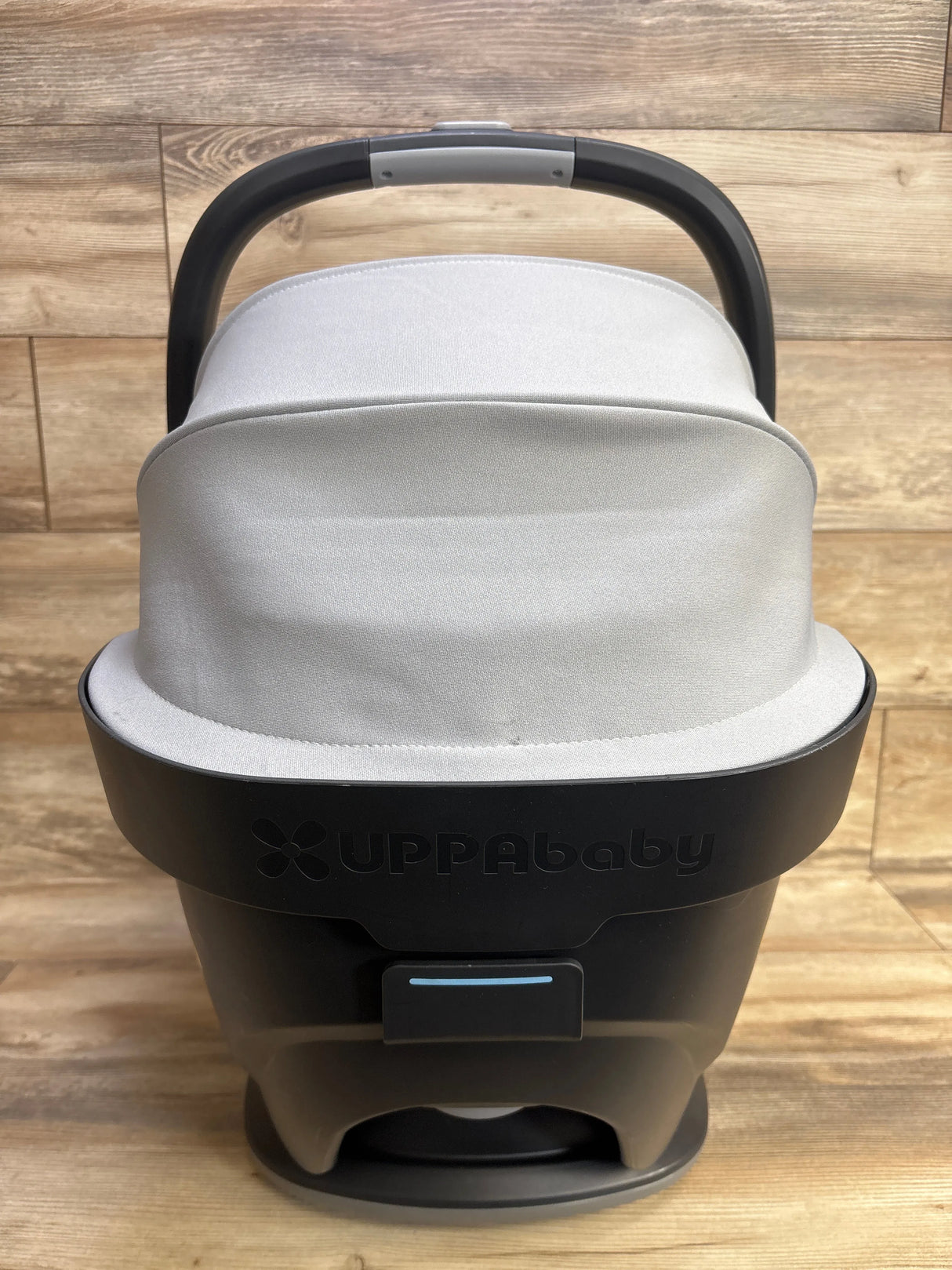 UPPAbaby Mesa V2 Infant Car Seat in Stella 4-35lbs.