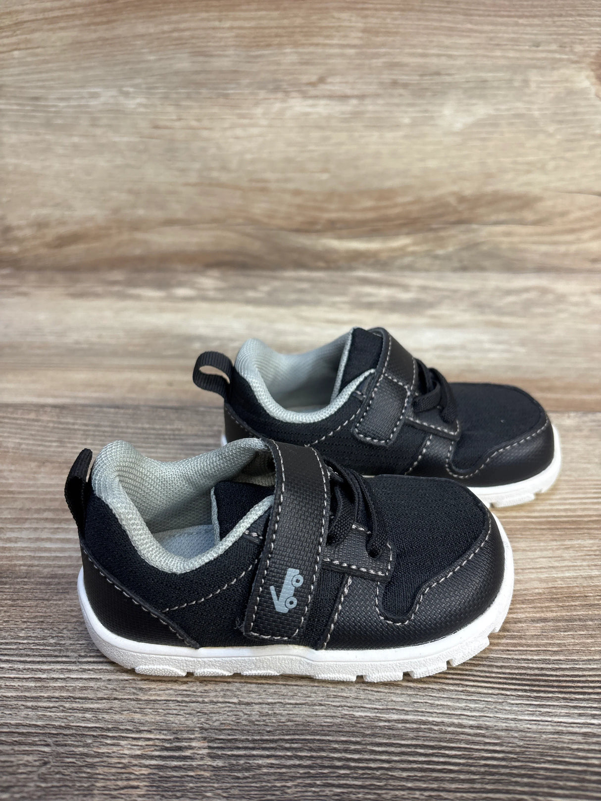 See Kai Run Tenny Sneakers Black sz 5c