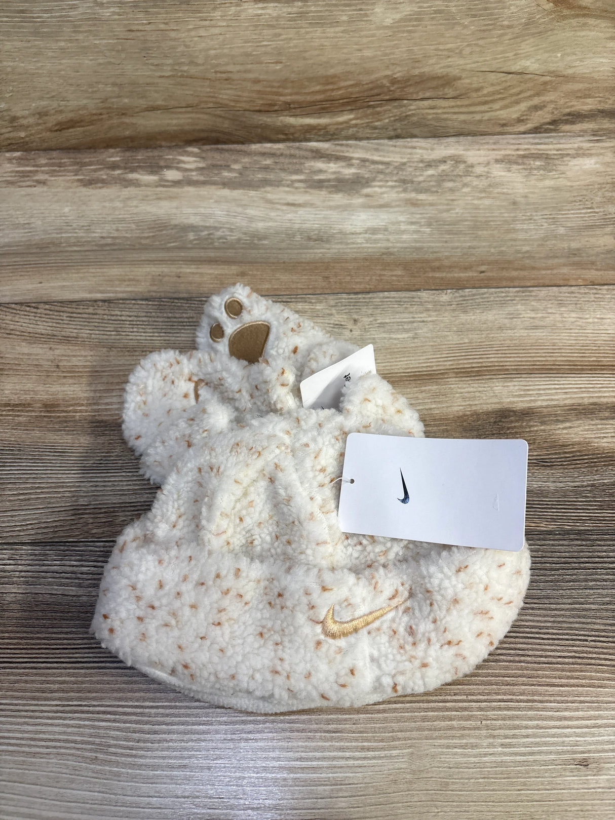 NEW Nike 2pc Sherpa Beanie & Mittens Beige One Size