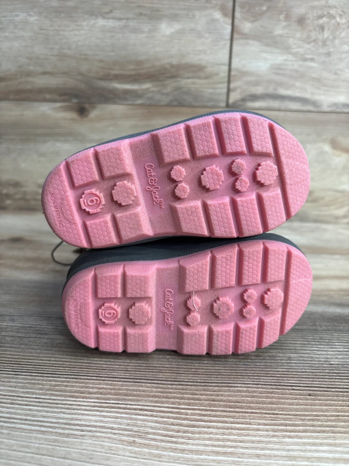 NEW Cat & Jack Lenny Winter Snow Boots Grey sz 6c