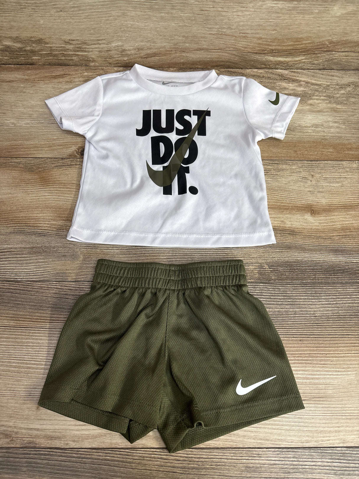 Nike 2pc Just Do It Dri-Fit Shirt & Shorts Set White sz 12m