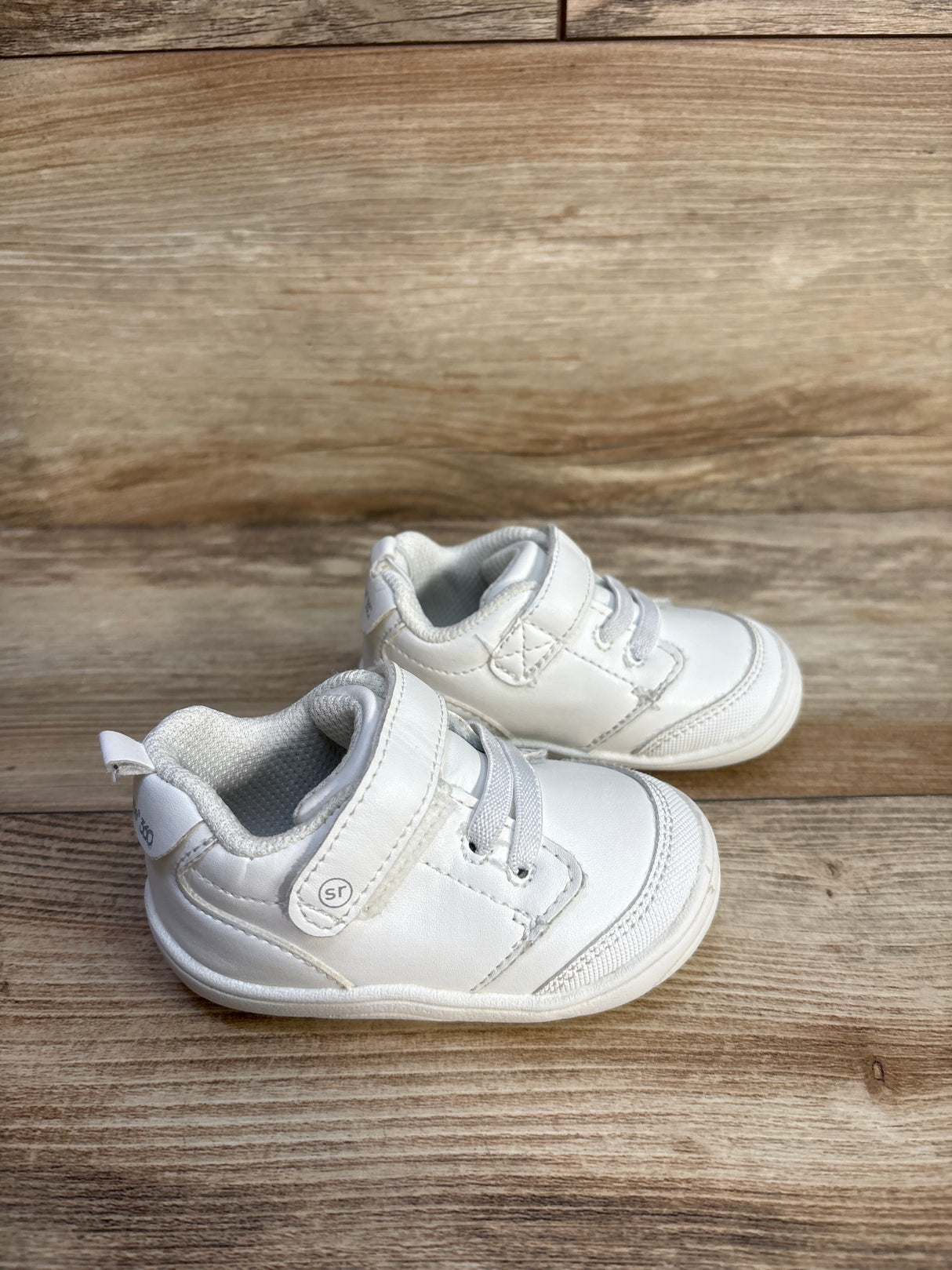 Stride Rite Taye 2.0 Sneaker White sz 5c