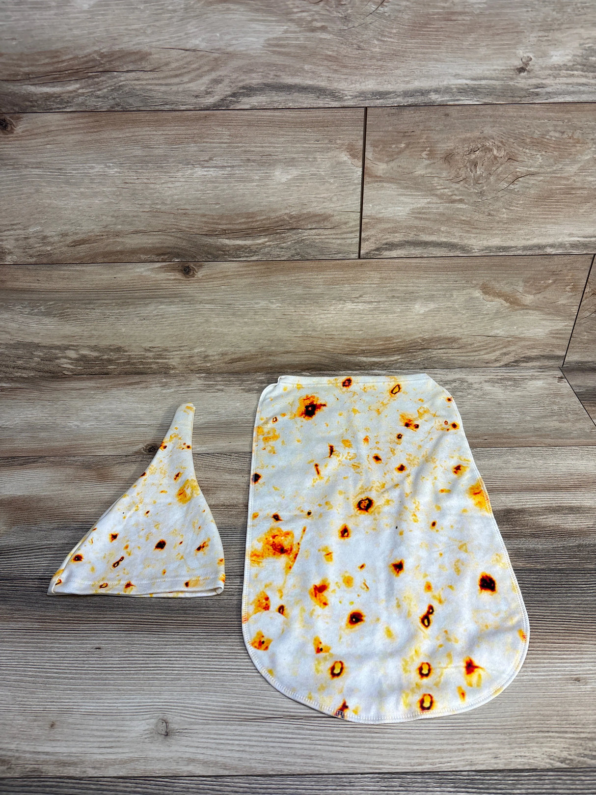 2pc Burrito Swaddle Wrap & Hat Set Cream sz 0-6m