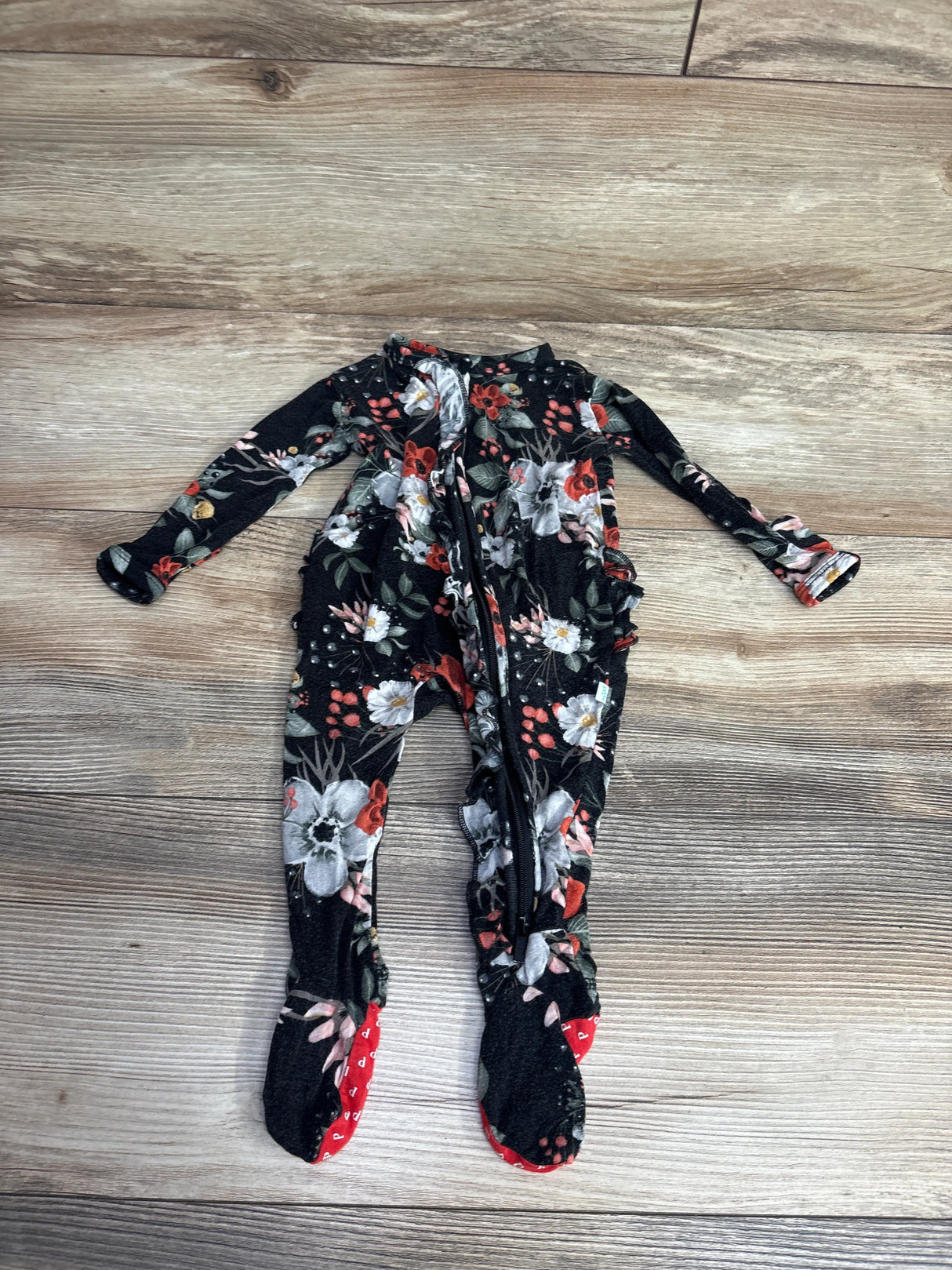 Posh P Ruffle Footie Floral Black sz 0-3m