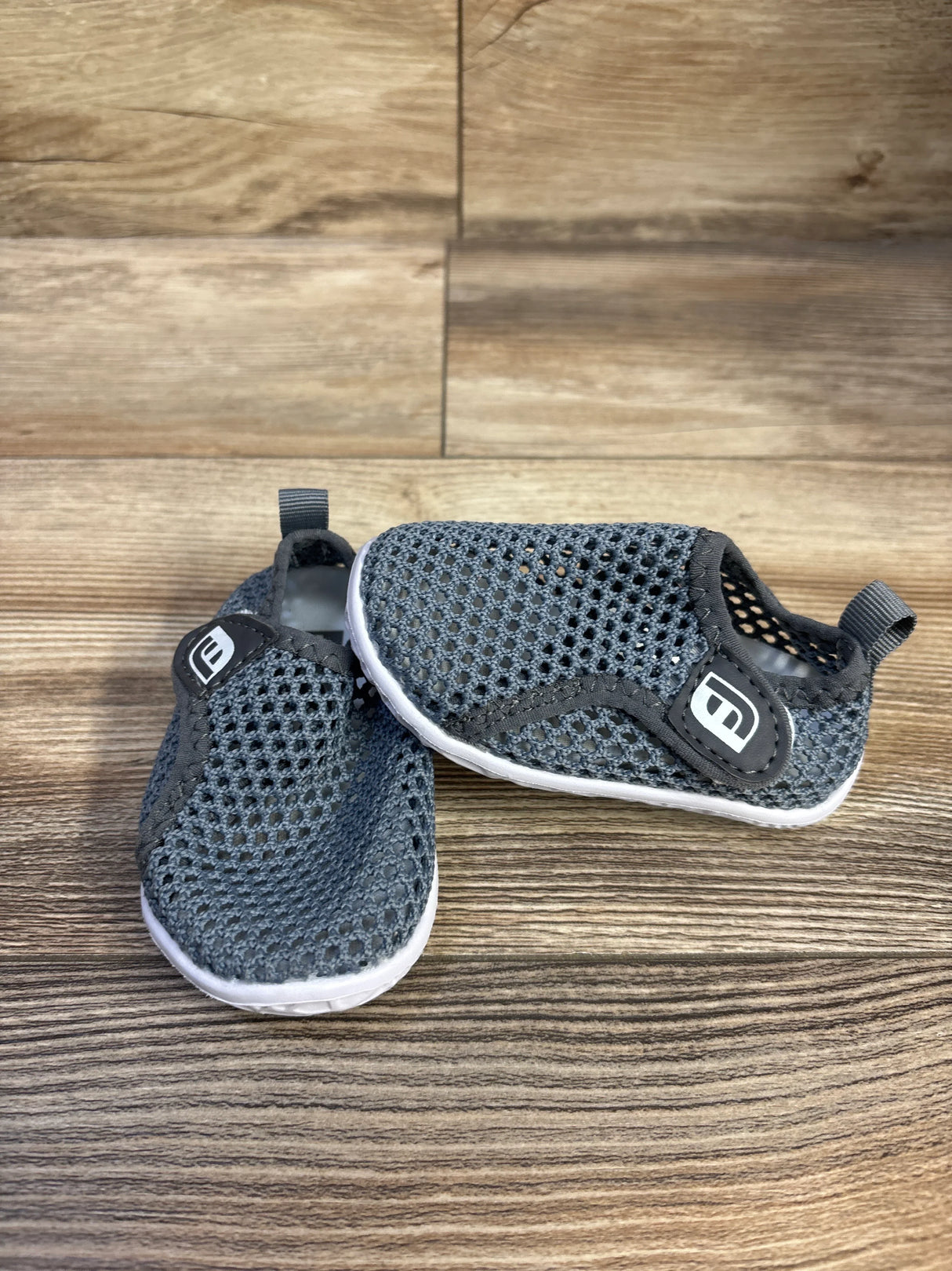 JOINFREE Barefoot Water Shoes Grey sz 5c