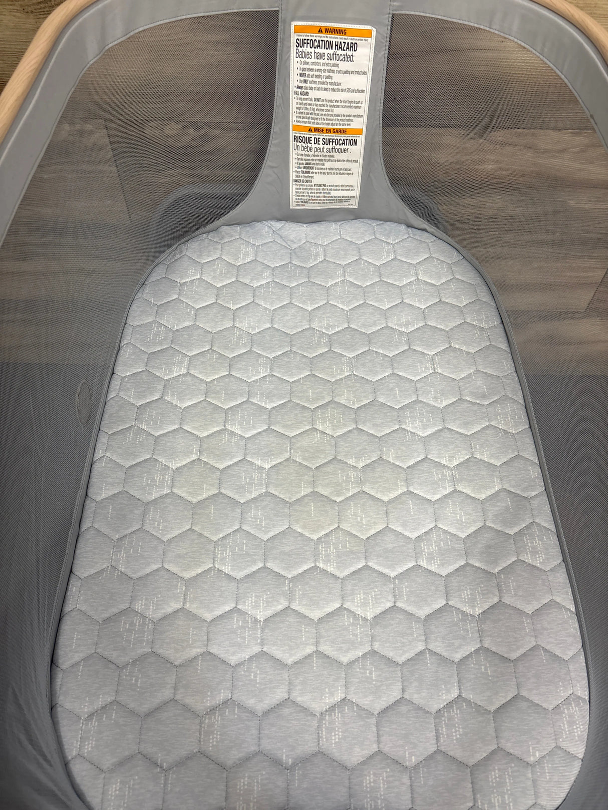 Maxi-Cosi Lora Bedside Bassinet, Grey*