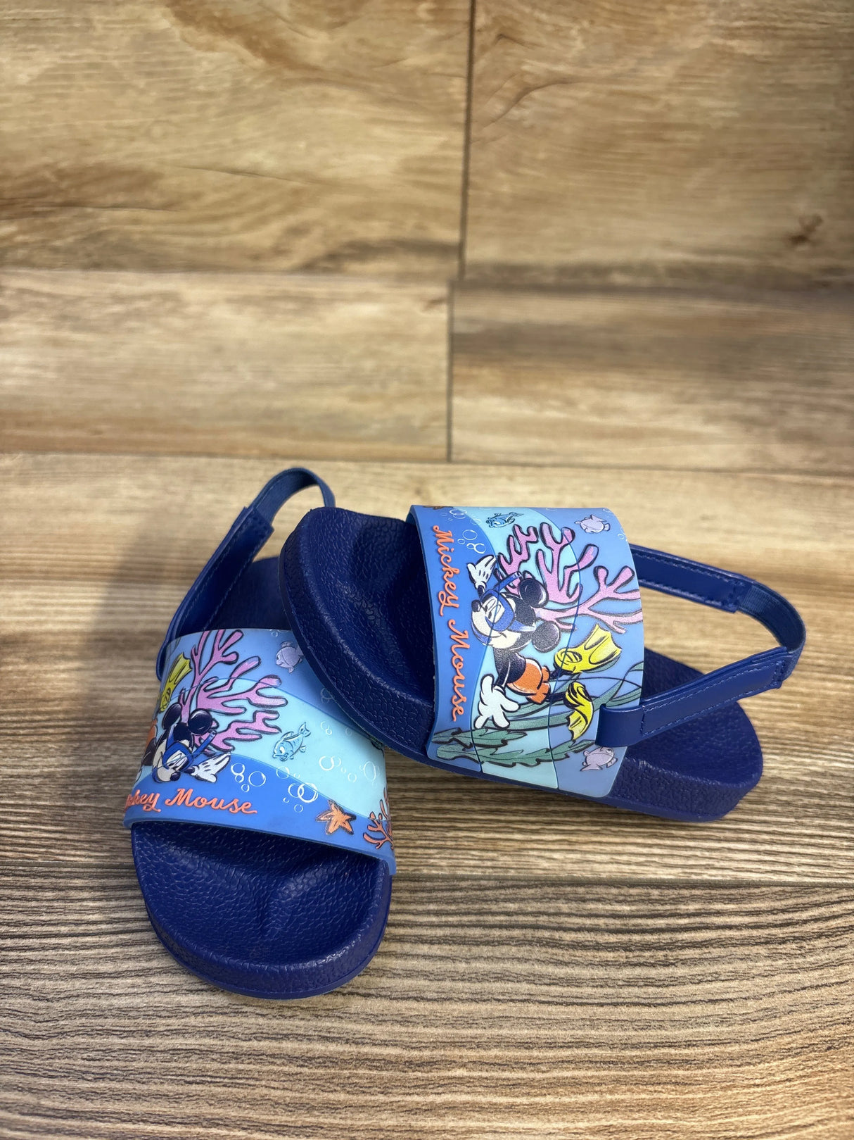 Disney Store Mickey Mouse Swim Slides Blue sz 5/6c