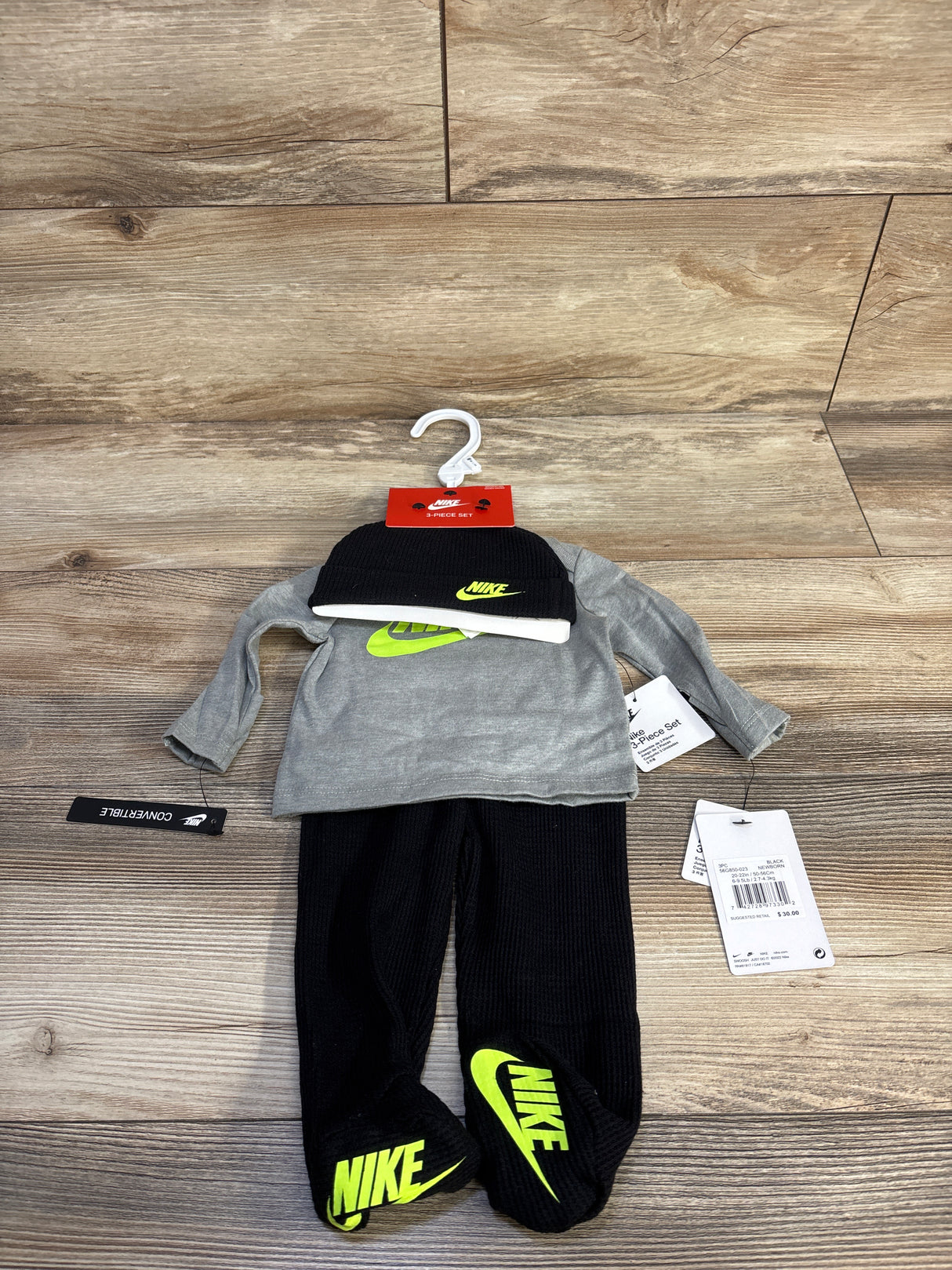 NEW Nike 3pc Shirt, Footed Pants, & Hat Set Grey sz Newborn