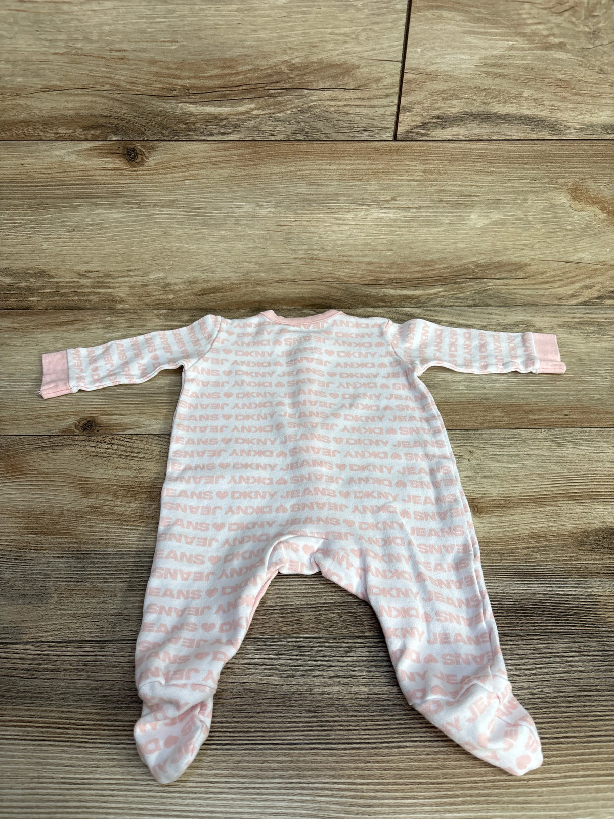 DKNY Logo Sleeper White sz 0-3m