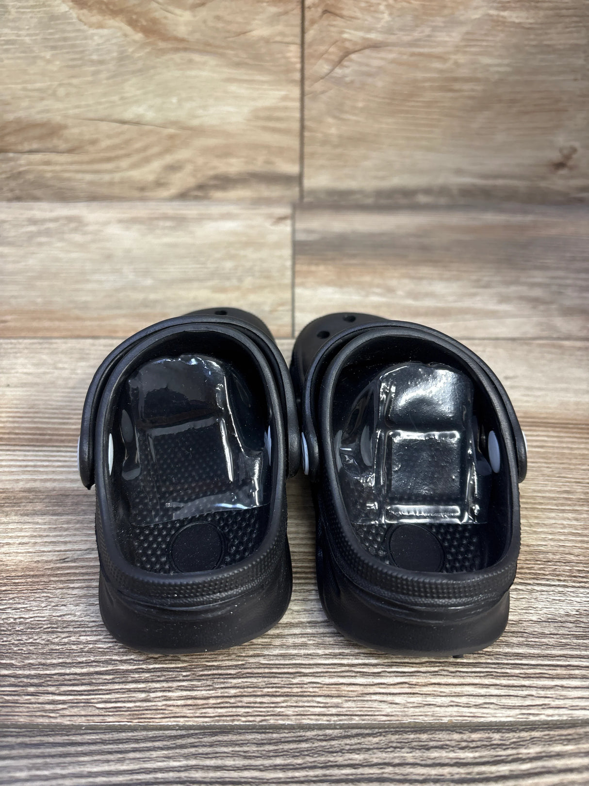 NEW Hobibear Clogs With Charms Black sz 5c