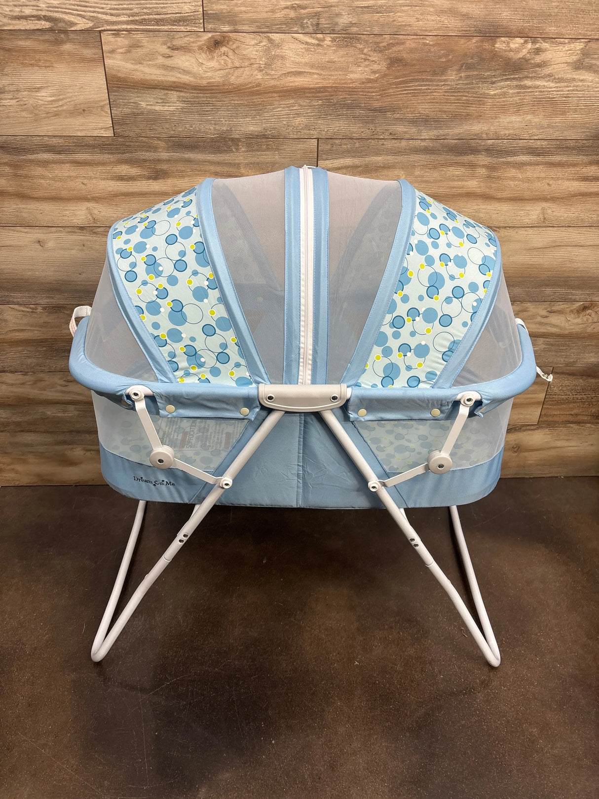 Dream On Me Karley Bassinet in Light Blue
