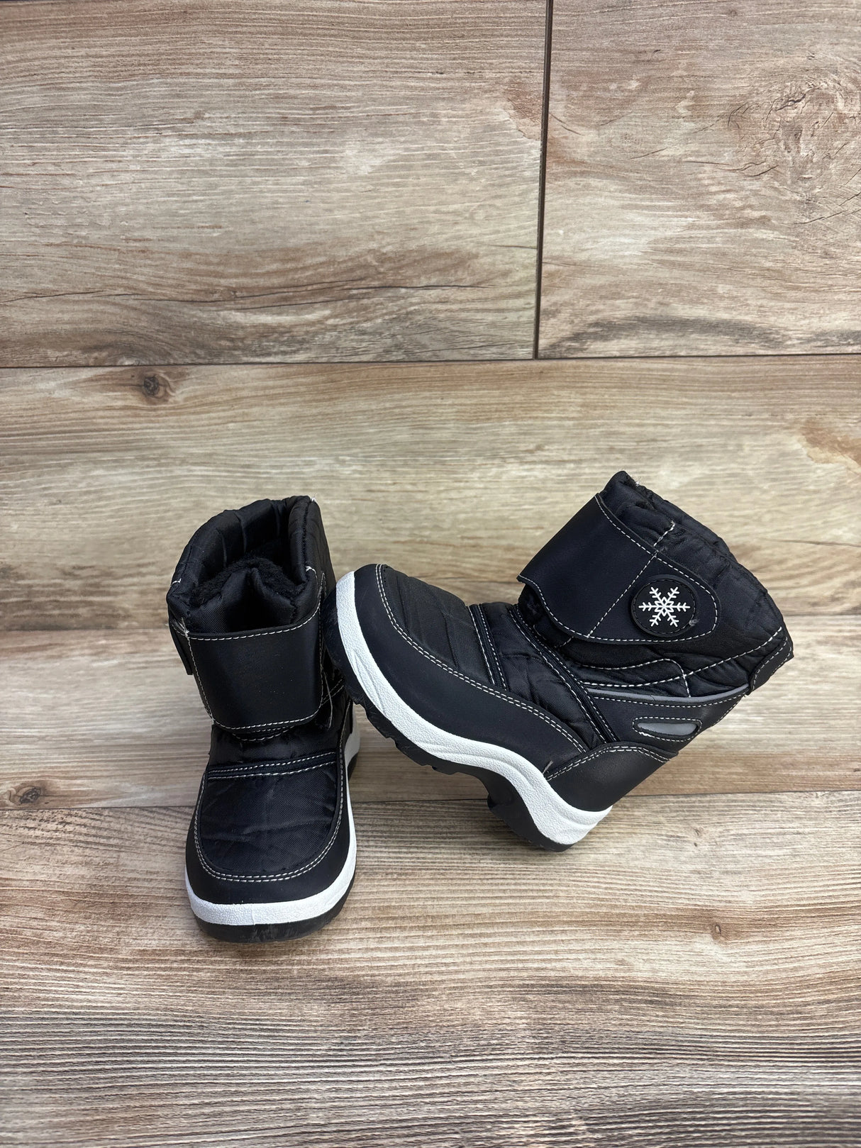 Apakowa Cold Weather Snow Boots Black sz 7c