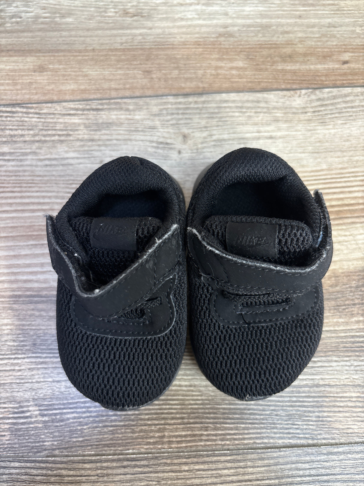 Nike Tanjun TD 'Black' Sneakers sz 2c