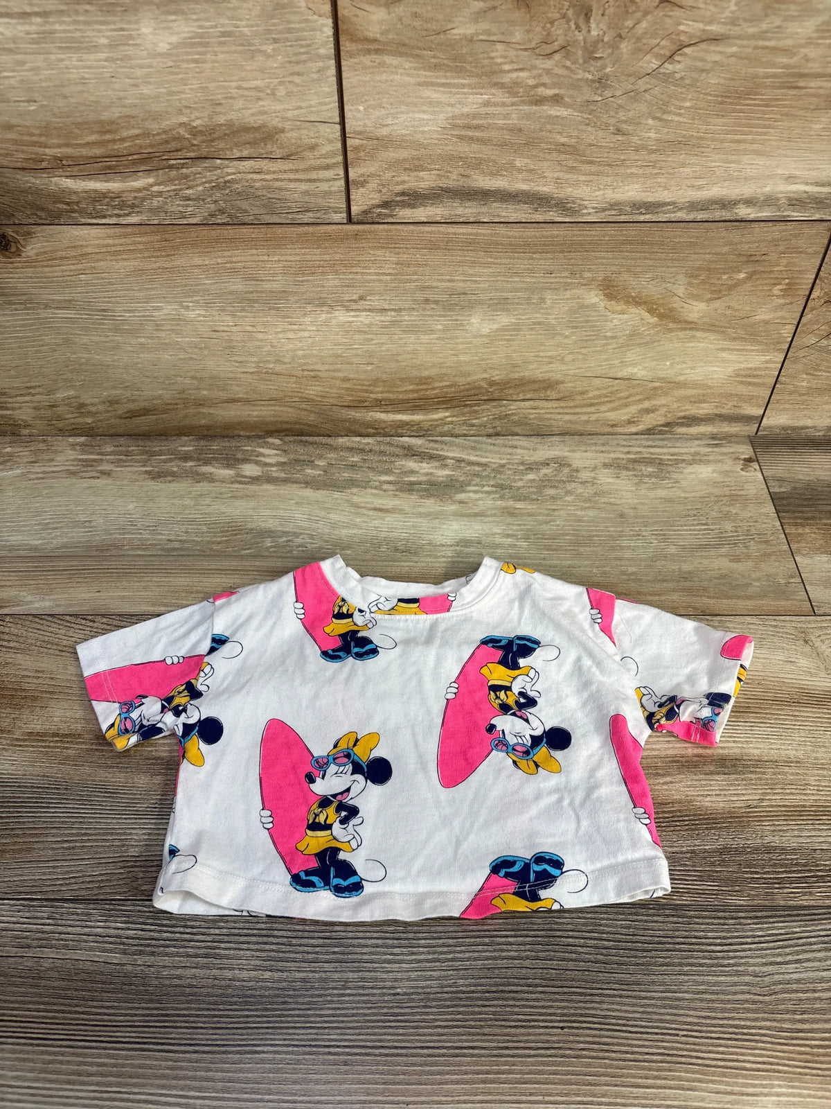 Baby Gap x Disney Minnie Mouse cropped white surf shirt with surfing Minnie patterns