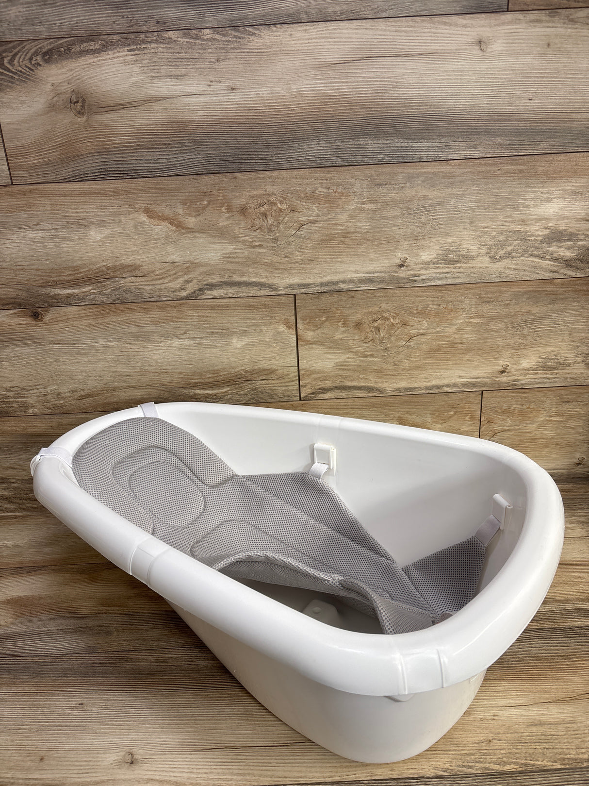 Regalo Baby Basics Grow with Me Baby Bath Tub