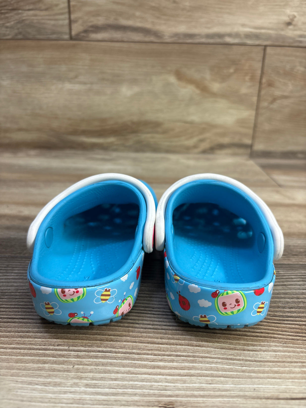 Crocs Cocomelon Classic Clogs Blue sz 7c