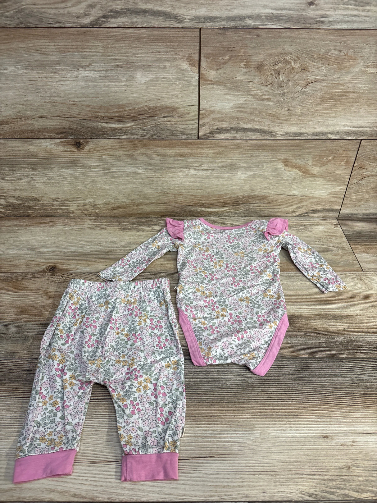 Milkberry 2pc Floral Bodysuit Set White sz 3-6m
