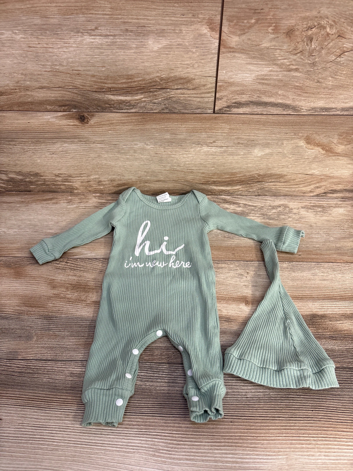 'Hi I'm New Here' Ribbed Coverall & Hat Green sz 0-3m
