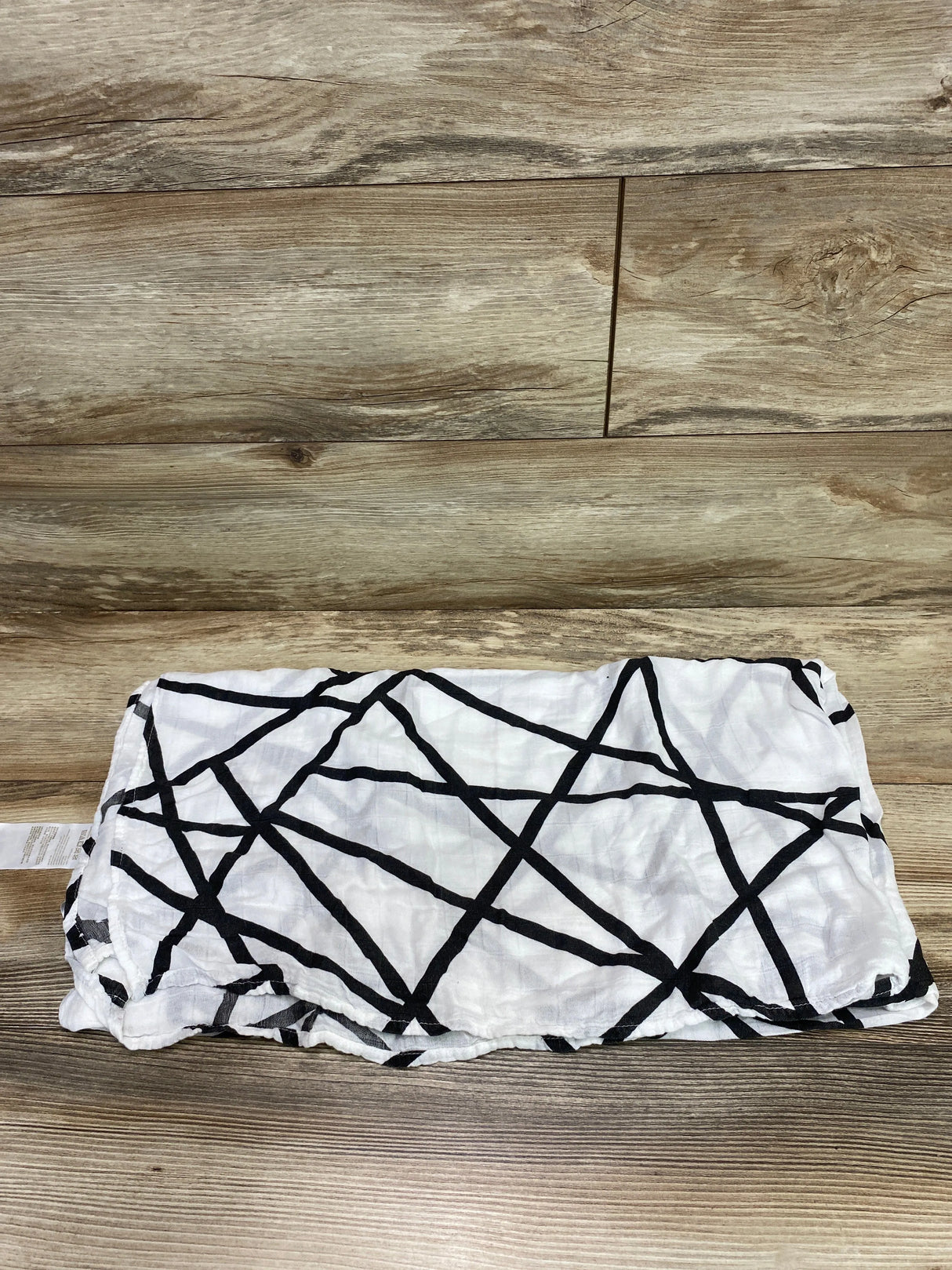 Aden + Anais Bamboo Swaddle Blanket Stripes White - Me n Mommy To Be